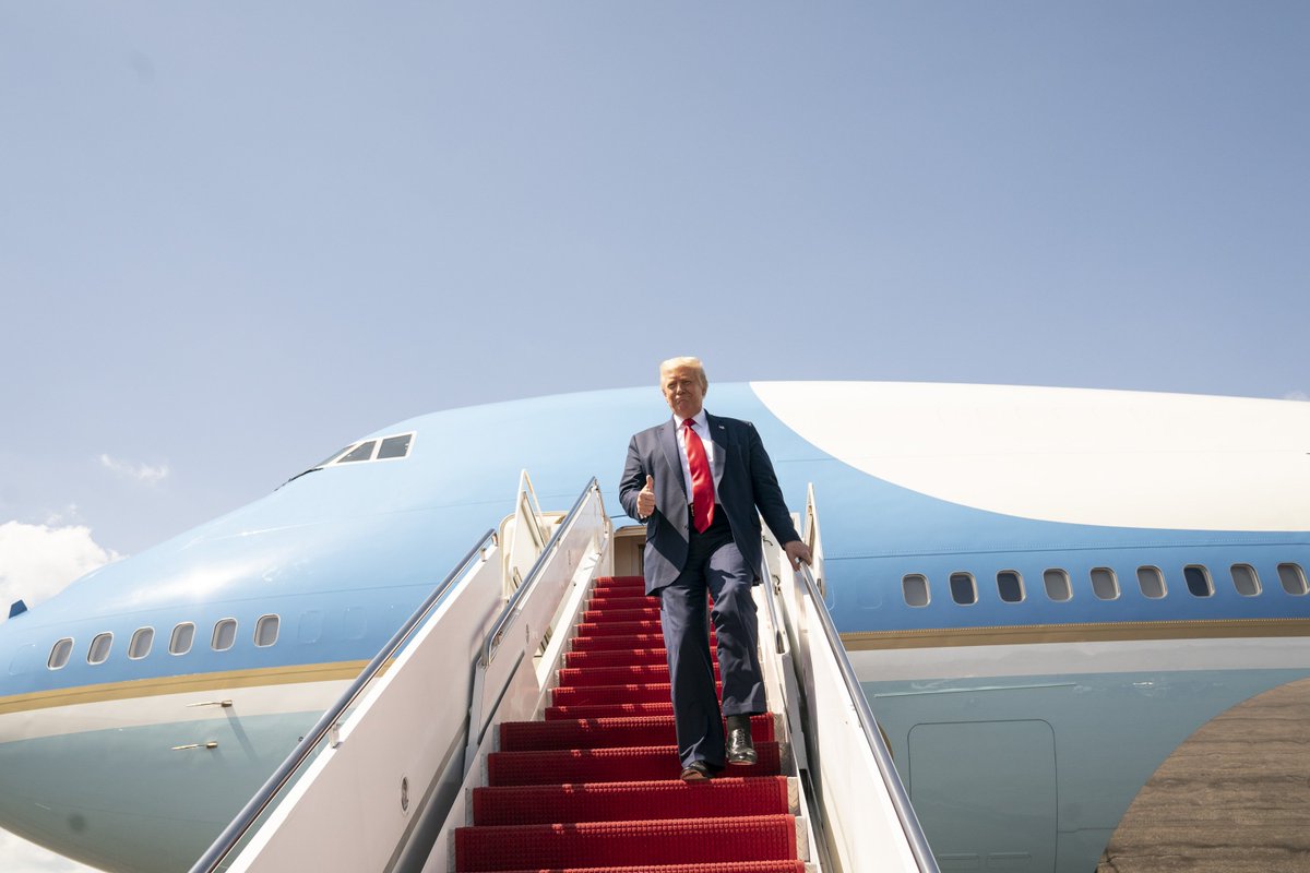 Trump'tan Şaşırtıcı Açıklama: Suikast İddiaları Nedeniyle Air Force One Yerine Farklı Uçakla Dönüyor
