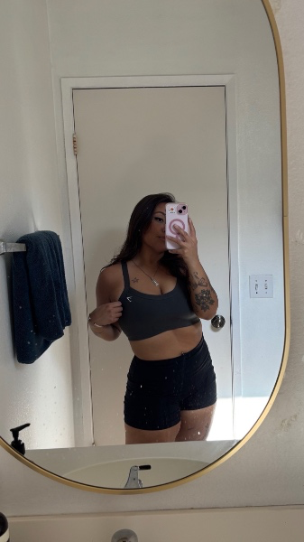 NotCarissaMia's tweet photo. Since Christmas is coming up and my Birthday is around the corner 🥂😇🖤 https://t.co/R118AhknNy https://t.co/WexwJ2YFk4
