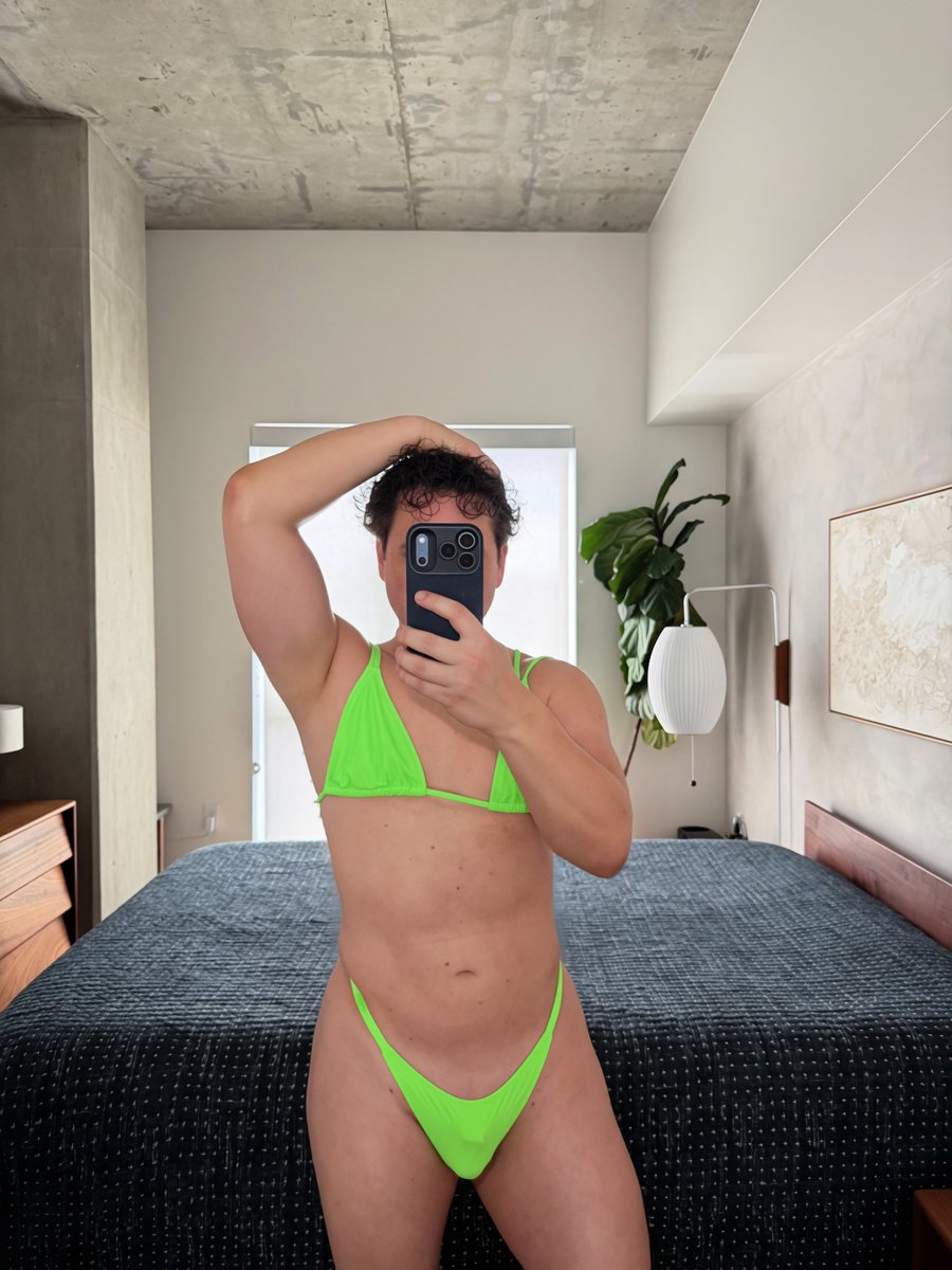 PeachPleaseXO's tweet photo. 💚💚💚
#bikini #swimsuit #chastity #underwear #softmasc #femboy #nonbinary #queer #trans #enby #genderfluid #femme #bodypositive #nsfw #PeachPlease https://t.co/y4KUN7y6l8