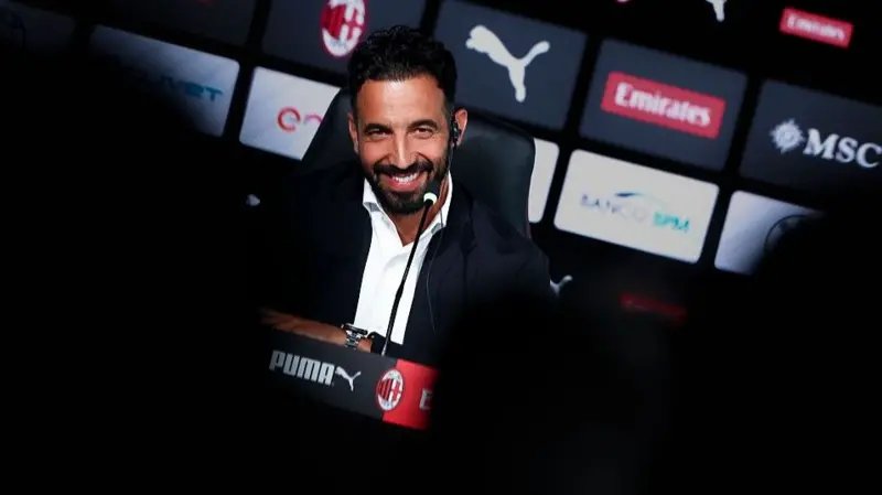 kaivoltix's tweet photo. 🚨 Ruben Amorim has apologised for not speaking to Manchester United's fans since his dismissal in January but says he was "proud" to have been their coach.

Amorim has stayed silent since leaving Old Trafford and opted against making any statements about his 14 months at Old Trafford on social media.

The 41-year-old has now ended his break from the game by signing a three-year contract with AC Milan.