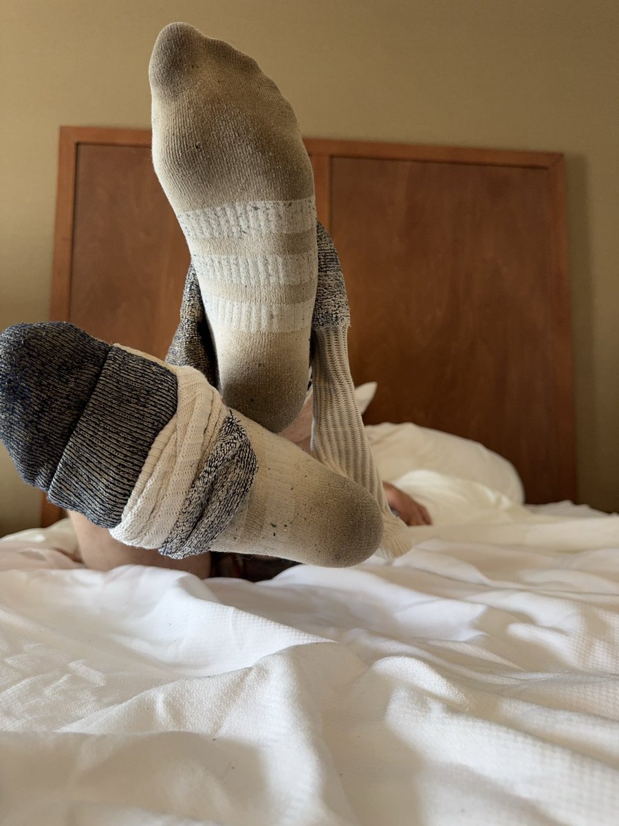 Jarink474663's tweet photo. Hotel sock worship anyone? https://t.co/xDLt46MyHx