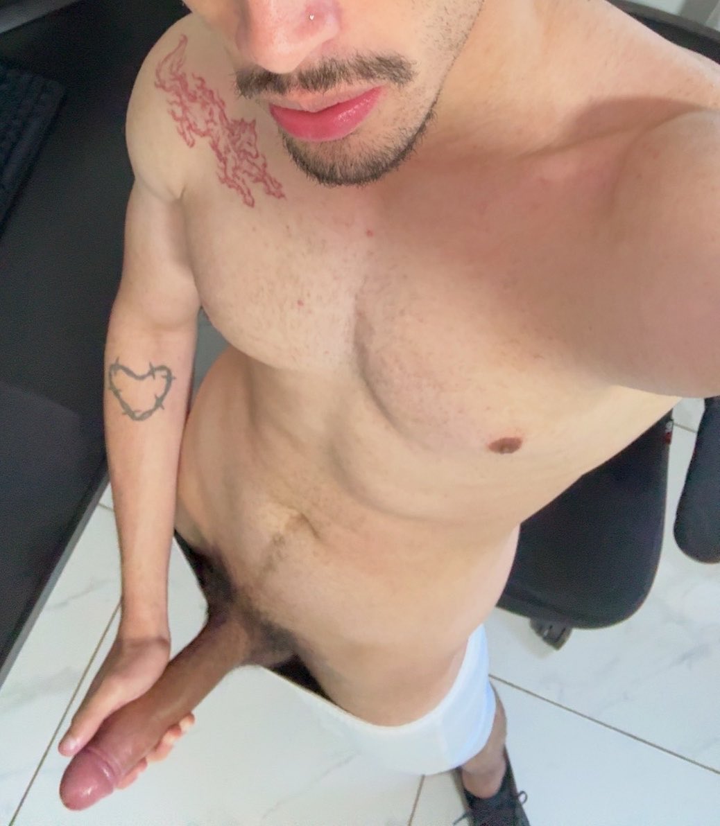 prvnict's tweet photo. posso meter tudo em vc? https://t.co/tUzI7BxBeX