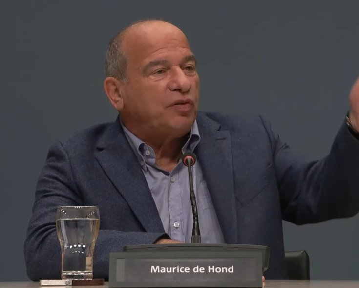 KAFKA_Dev's tweet photo. Hij werd verketterd, onterecht weggezet als wappie maar Maurice de Hond had al die tijd GELIJK! 
Hij maakte vandaag wederom GEHAKT van het corona-beleid! 

Doe een ❤️ &amp; RT als je deze HELD steunt! https://t.co/pKwQtwF3SC