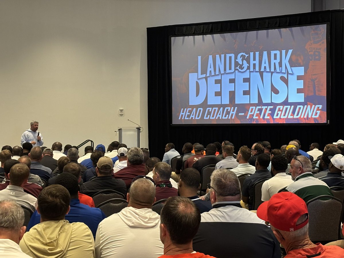 _kbolden's tweet photo. Great seeing some of my coaching buddies from across the state and meeting some great coaches at the Mississippi High School Coaching Clinic. Thank you to our Head Coach for sharing his knowledge and representing our program well. #HottyToddy https://t.co/SMokNCcEht