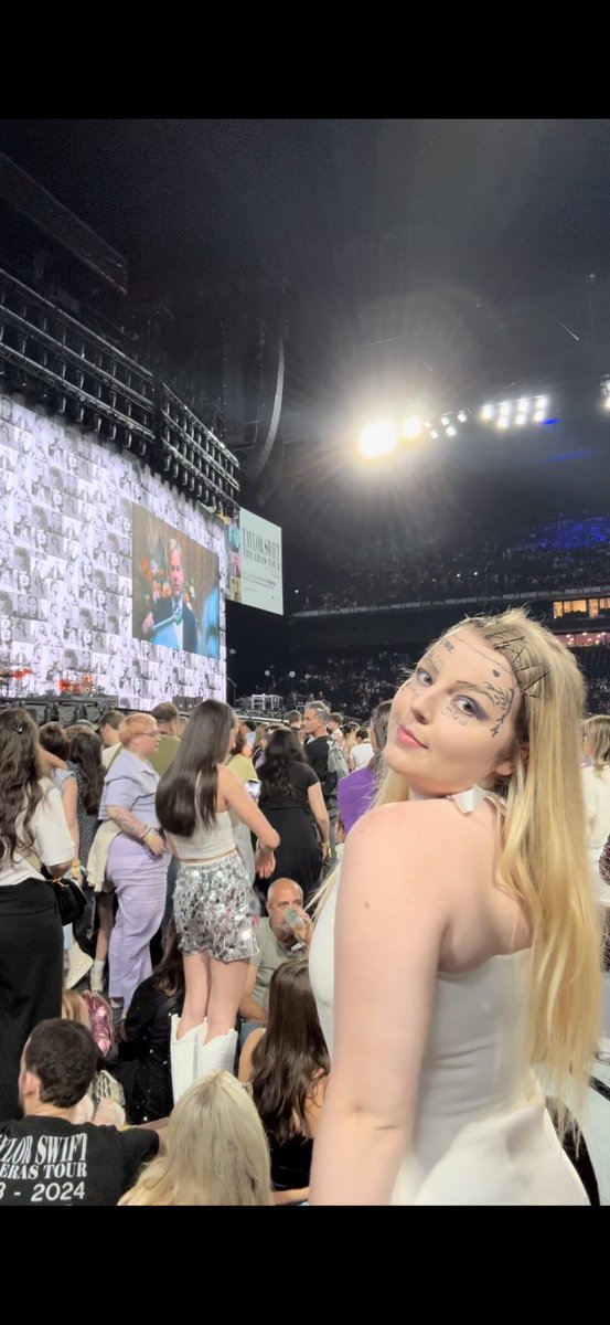 samirajuchem's tweet photo. @taylornation13 @taylorswift13 @DisneyPlus tour of our lives!!! soooo proud 🥹🫶🏼 #EMMY #TSTheErasTour https://t.co/jZlGDhAv5A