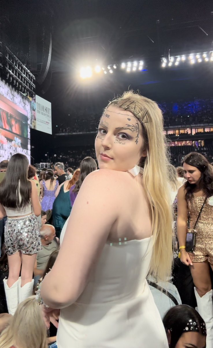 samirajuchem's tweet photo. @taylornation13 @taylorswift13 @DisneyPlus tour of our lives!!! soooo proud 🥹🫶🏼 #EMMY #TSTheErasTour https://t.co/jZlGDhAv5A