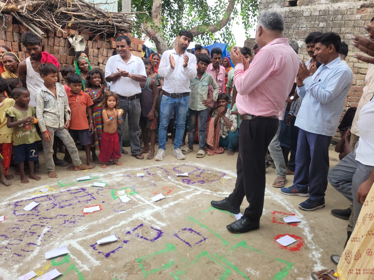 MissionNNalanda's tweet photo. #बिहारशरीफ प्रखंड के #तिउरी पंचायत (महादलित टोला) में समुदाय आधारित संपूर्ण स्वच्छता (CLTS) अभियान के तहत ट्रिगरिंग कार्यक्रम आयोजित।
@dmnalanda
 @rajeshkbas42
 @IPRDBihar
 @LSBA_Bihar
 @BiharRDD
 @swachhbharat https://t.co/LqL8a5U0m0