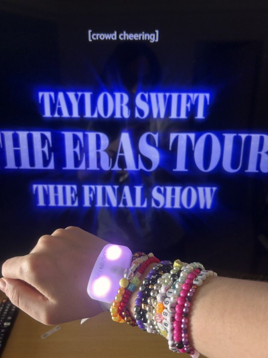 thalovestay's tweet photo. @taylornation13 @taylorswift13 @DisneyPlus SO PROUD OF HER AND ALWAYS READY TO CELEBRATE THE ERAS TOUR๐ฅน
๐๐๐โฅ๏ธ๐ฉต๐ค๐ฉท๐ฉถ๐ค๐๐ค
@taylorswift13 #TSTheFinalShow https://t.co/51HwgEgofg