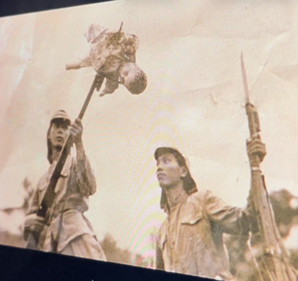 tomarukoki's tweet photo. @OopsGuess When will you present evidence that the photo below existed before August 1945?

I'm tired of waiting. https://t.co/sK6DokeKaE
