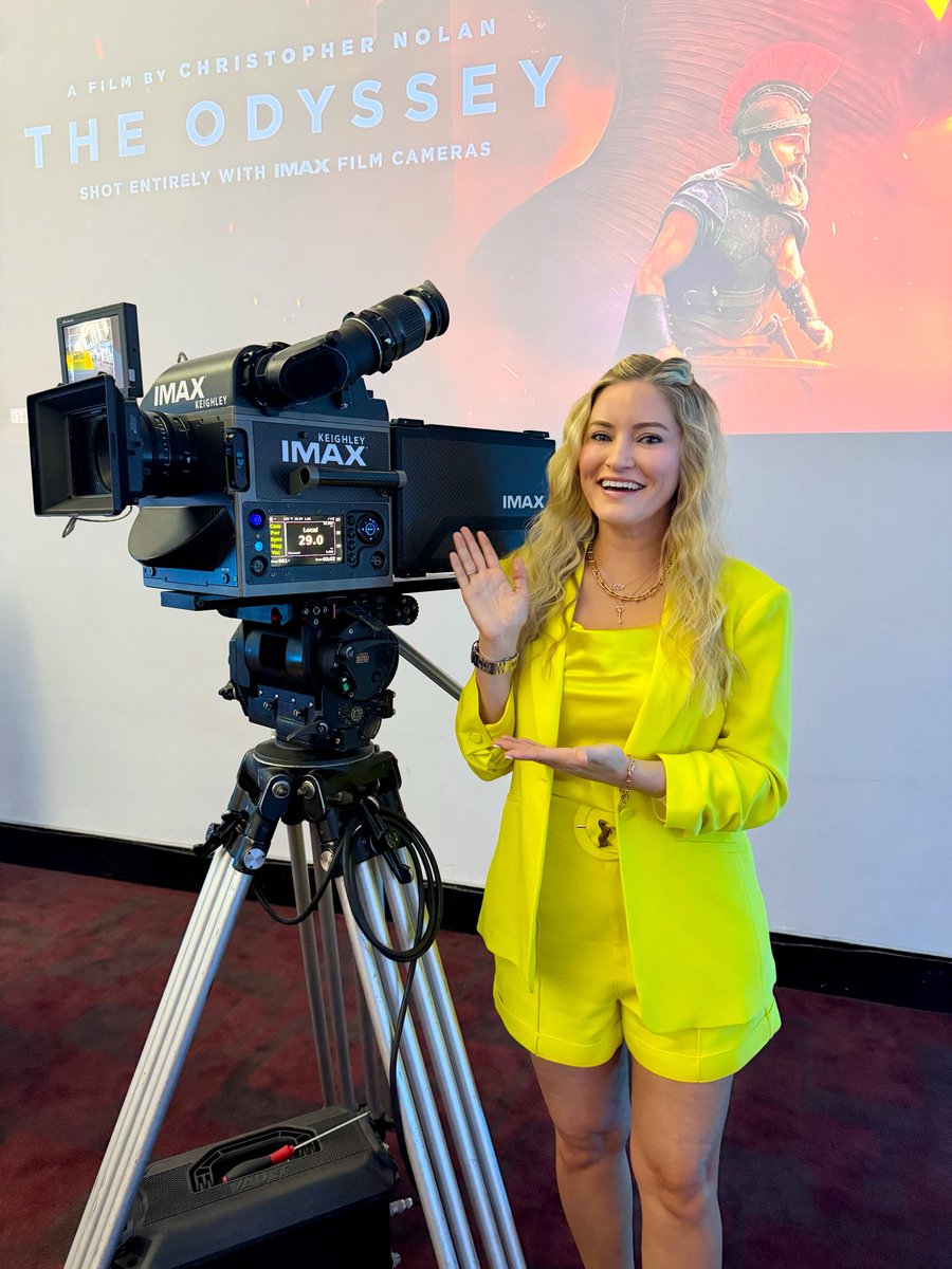 iJustine tweet media