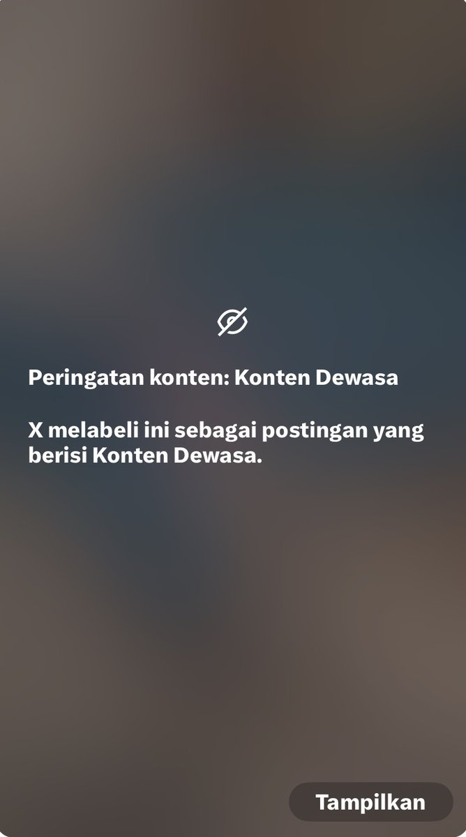 Sabri_Na_Mol's tweet photo. Ngintip istri tetangga mandi belakang rumah nya