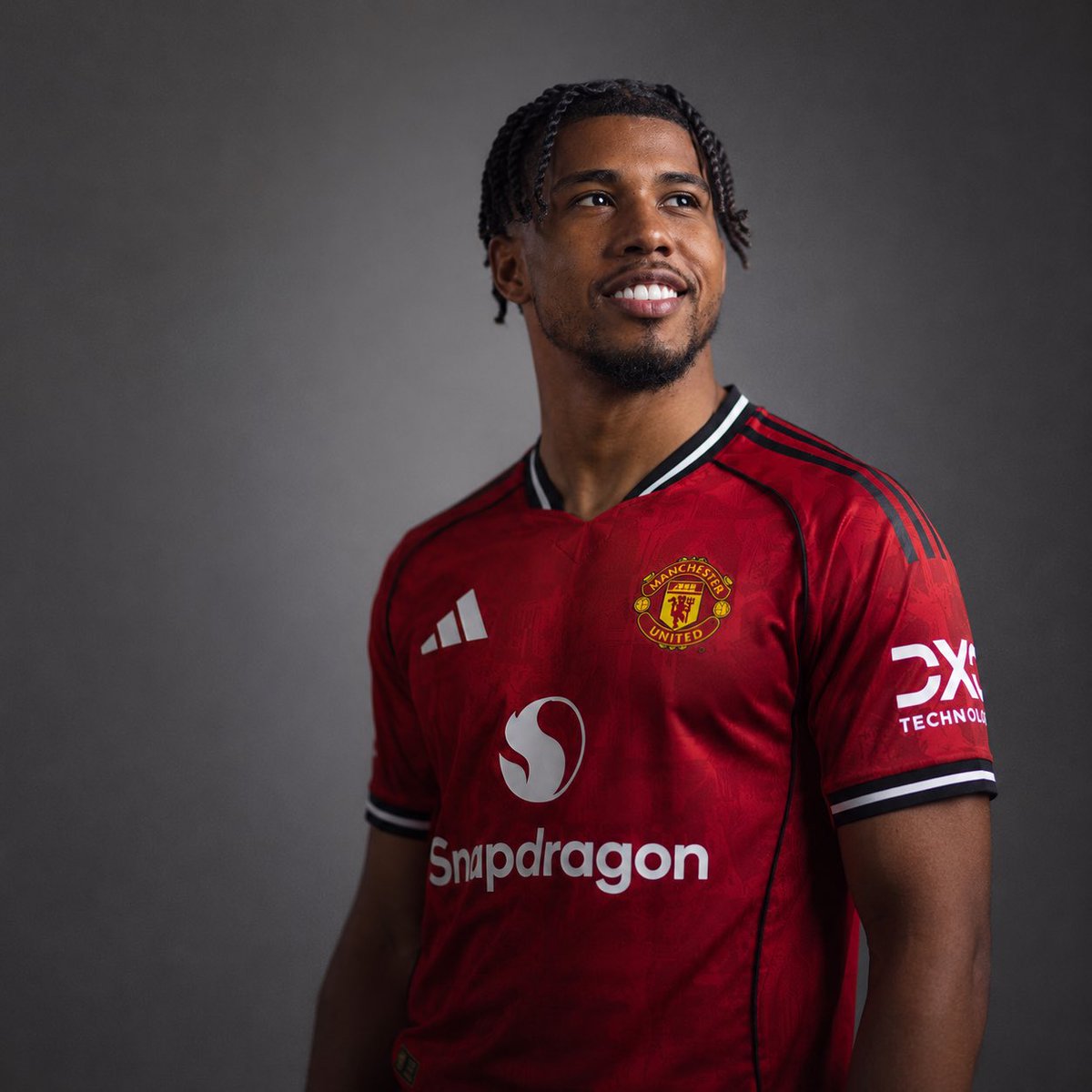 YanitedFever's tweet photo. 🚨 Andrey Santos vs Tchouameni

What does data say? 📈 ⤵️ #MUFC https://t.co/WzQfIsJuJe