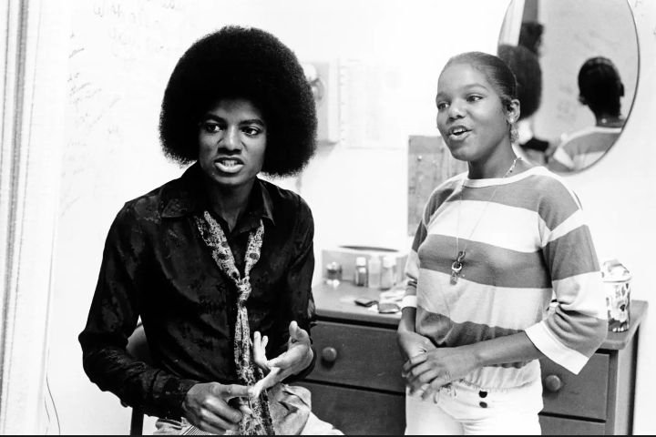 benfyp's tweet photo. who would've told them they'll become the king and queen of pop https://t.co/ZCIA54uMLv