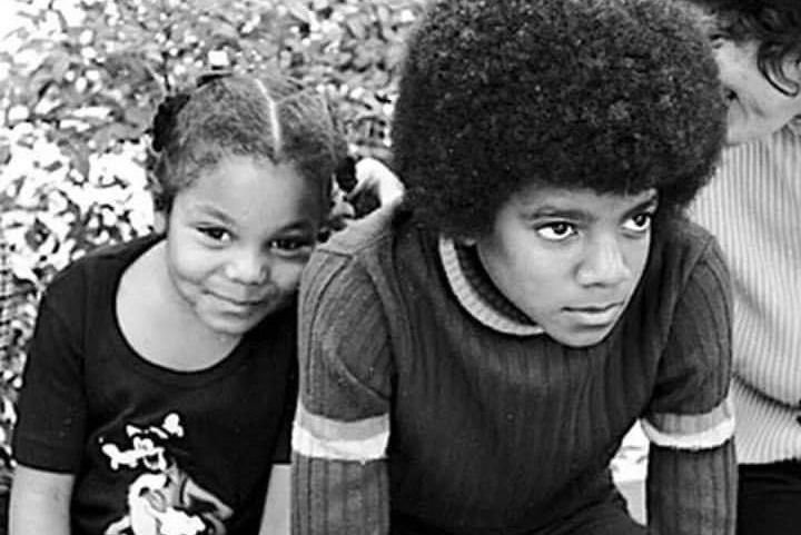 benfyp's tweet photo. who would've told them they'll become the king and queen of pop https://t.co/ZCIA54uMLv