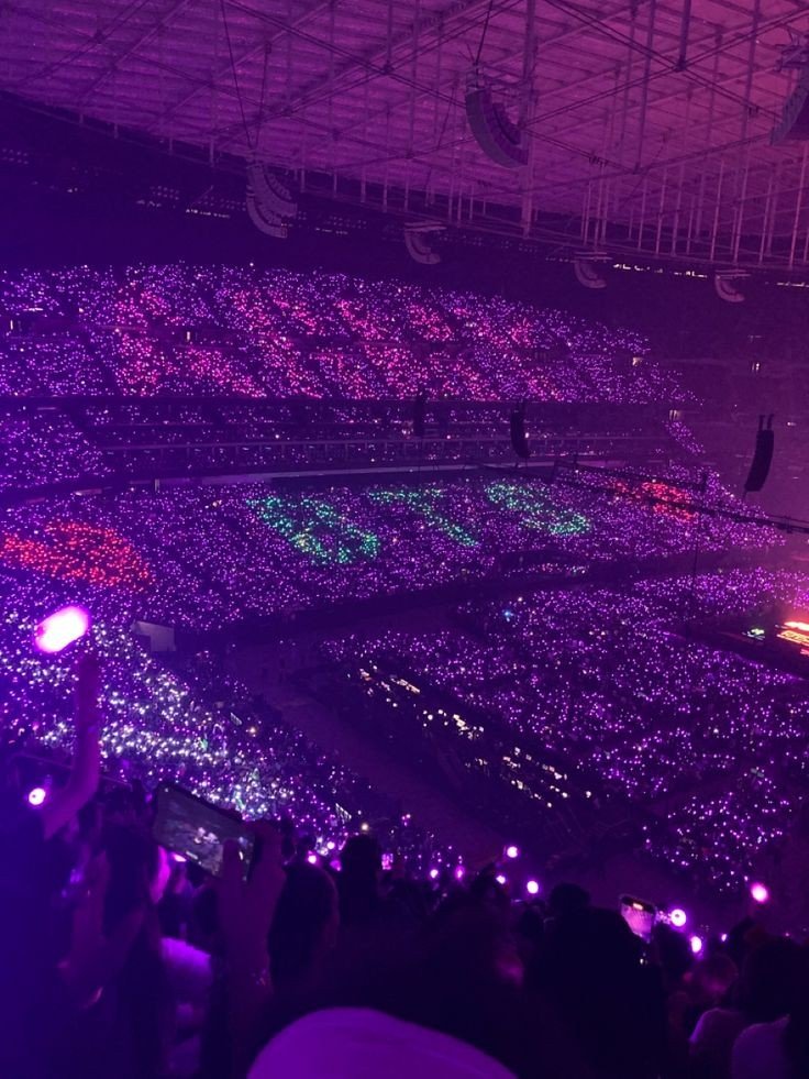 Jkmeama's tweet photo. ¿Cuanto tiempo llevan siendo ARMYs? 

Yo desde hace ya 11 años 😭

HAPPY ARMY DAY
ARMY FOREVER BANGTAN FOREVER
HAPPY BIRTHDAY ARMY
#HappyBDayARMY
#Happy13thAnniversaryARMY https://t.co/9IgiOCfJFK