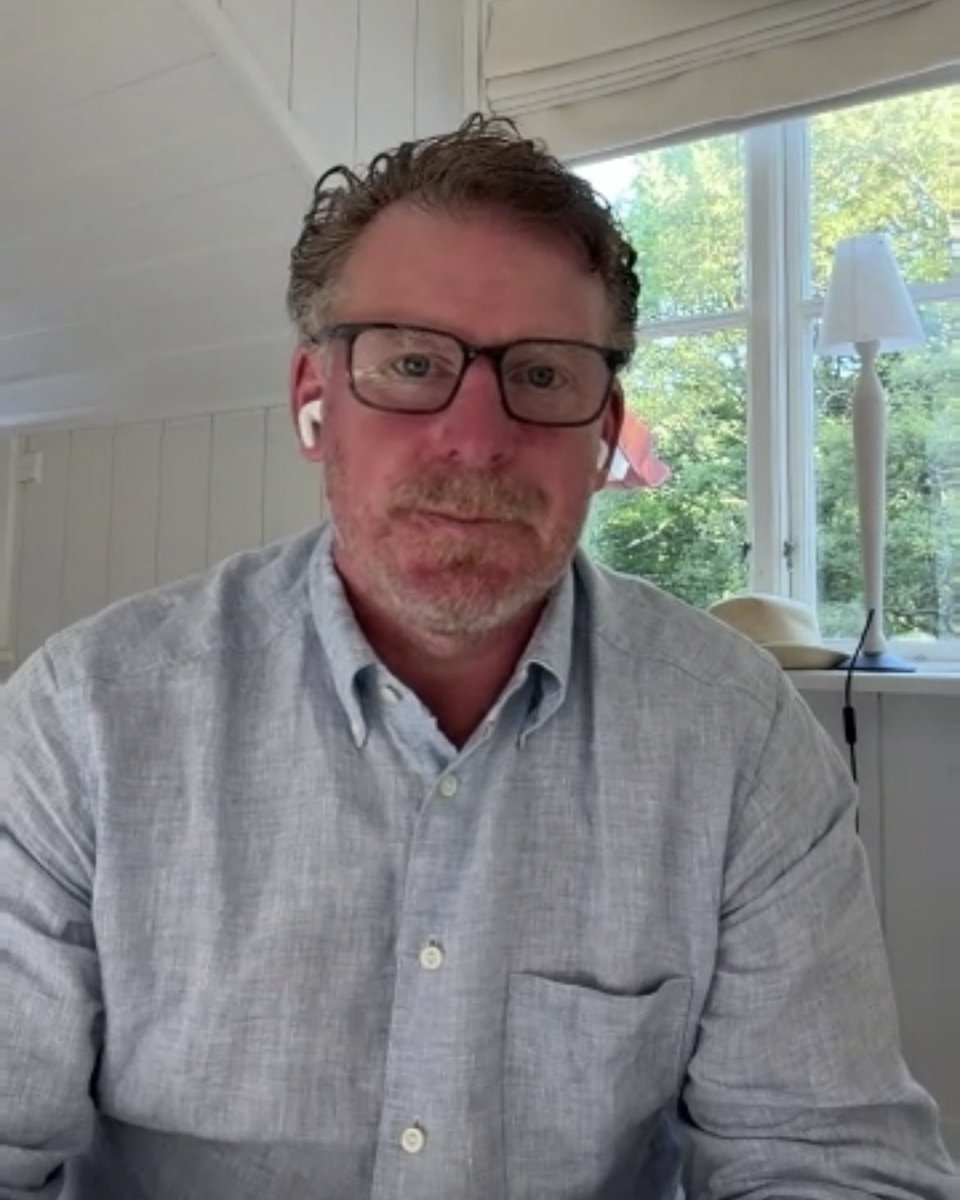 CinCaron's tweet photo. Daniel Alfredsson dit que les Leafs l’ont interviewé parler pour le poste d’entraîneur-chef. Après que Jim Hiller ait eu le poste, Toronto a recontacté Alfredsson pour savoir s’il serait intéressé à un autre rôle. 
«Pour la progression de ma carrière, c’était la bonne décision. » https://t.co/oZyOZiKI3p