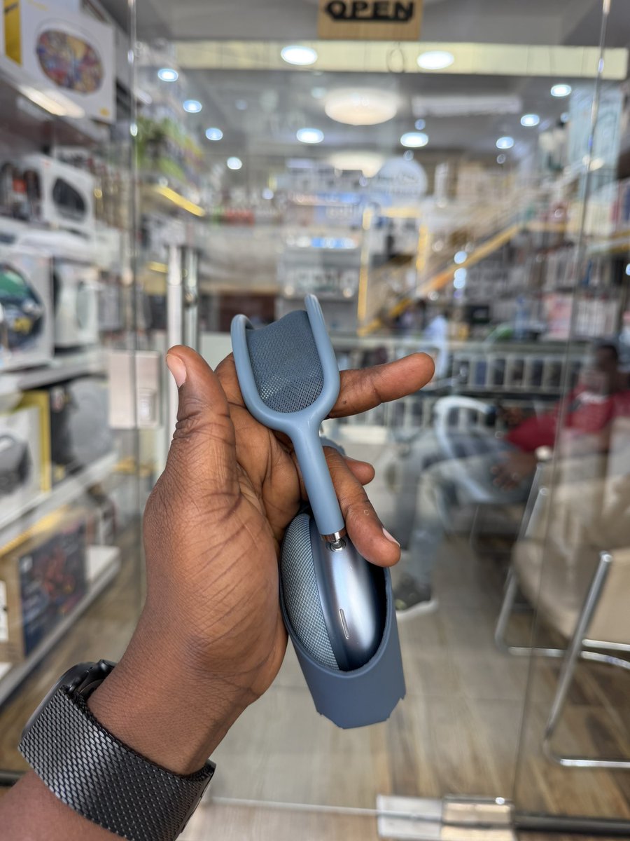 iDreamfoto's tweet photo. AirPods Max
Type C
Warranty Mpaka 3/27
750,000Tshs
0712611511 https://t.co/m4Q3jQLLg0