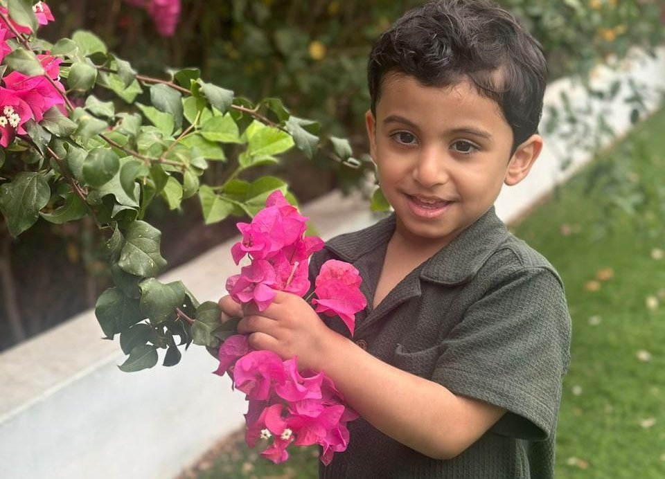 gaboob_ali's tweet photo. كلنا داعمون لعائلة شهاب وكلنا شركاء في هذه الوقفة الإنسانية.

ومن لم يستطع المساهمة بالمال، فبإمكانه أن يساهم بصوته؛ بتغريدة، أو إعادة نشر، أو تعليق، أو تفاعل مع الوسم.

لا تستصغر أثر تفاعلك فإيصال صوت شهاب قد يكون أعظم مساهمة تقدمها اليوم #شهاب_يستحق_الحياة https://t.co/xUoVlbI5Jz