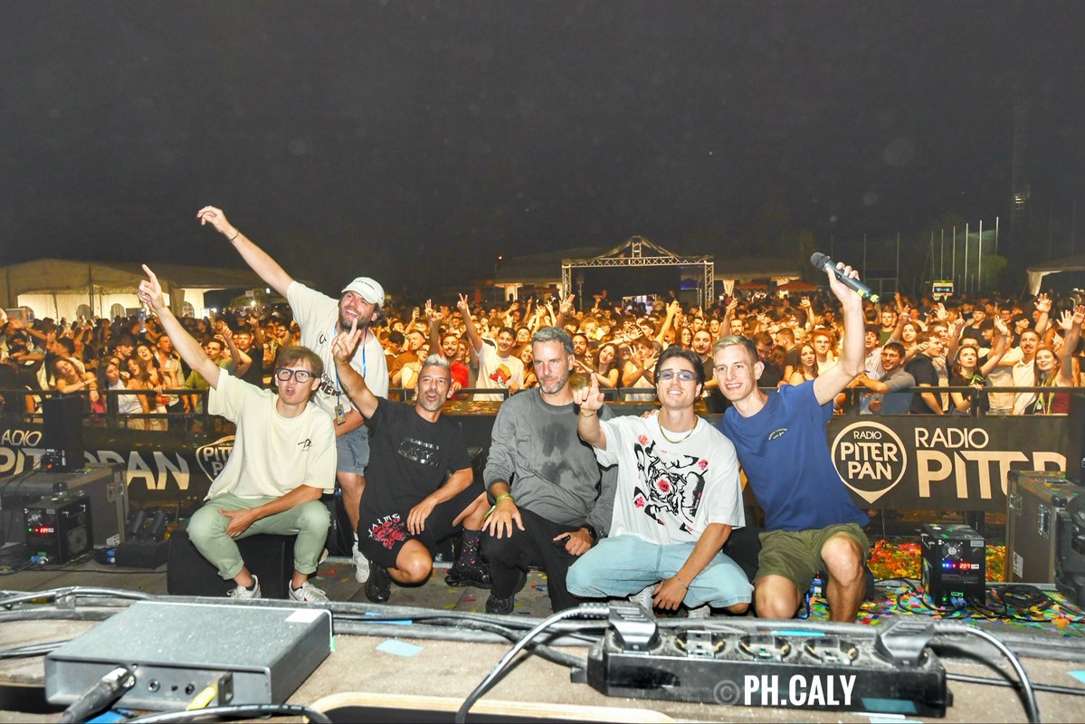 MarcoMelandri33's tweet photo. Cormuda Summer festival 
B2b con Mazay
Energia pura! https://t.co/4S6fE3CS68