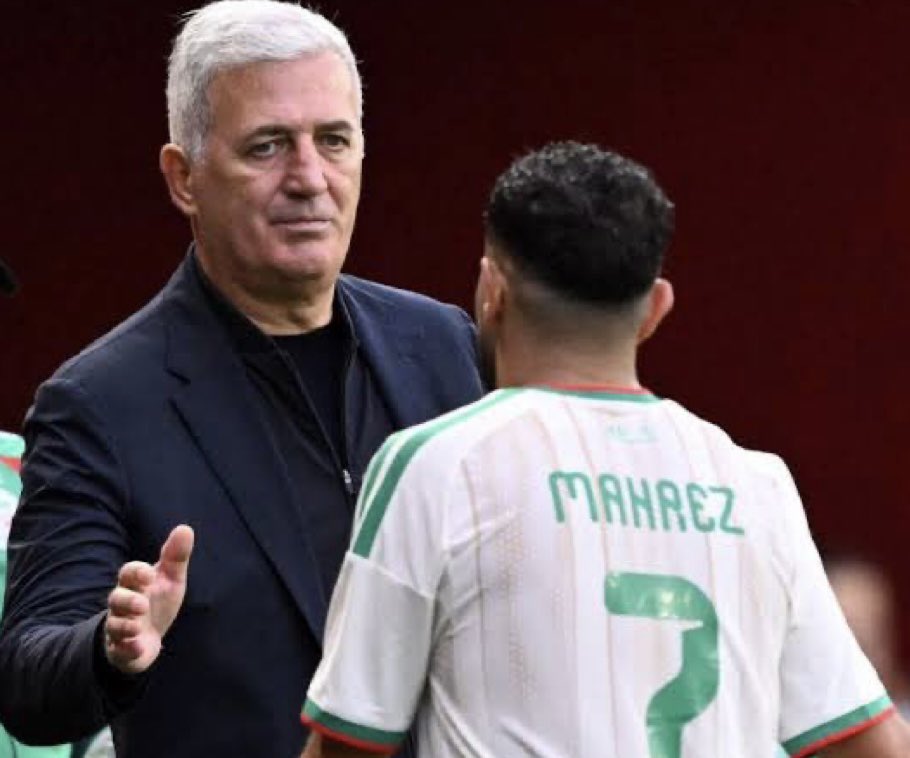 Leviragedz's tweet photo. 🚨 « Mahrez a appris qu’il n’allait pas jouer face à l’Argentine au dernier moment, car Petković ne communiquait sa composition d’équipe qu’au dernier moment, en raison d’un manque de communication entre le staff et les joueurs. »

@Romain_Molina https://t.co/enWe27WZSd