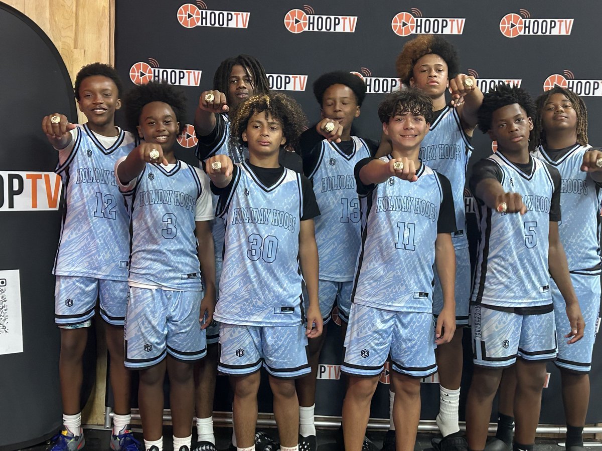 HolidayHoopsBB's tweet photo. Our 7th Grade Boys Platinum team is currently playing this season's final game at AAU World Championship July 7-9 with Coach Holiday. We are very proud of them for making it this far and putting in the work. Wish them luck!
#morethanbasketball #championship #soproud #holidayhoops https://t.co/JHEbkTNqq1