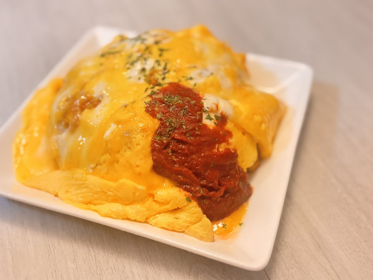 s_cyber_shunya's tweet photo. ①オムライス
②卵焼き
③アヒージョ
④クラムチャウダー https://t.co/k670nSdgmm