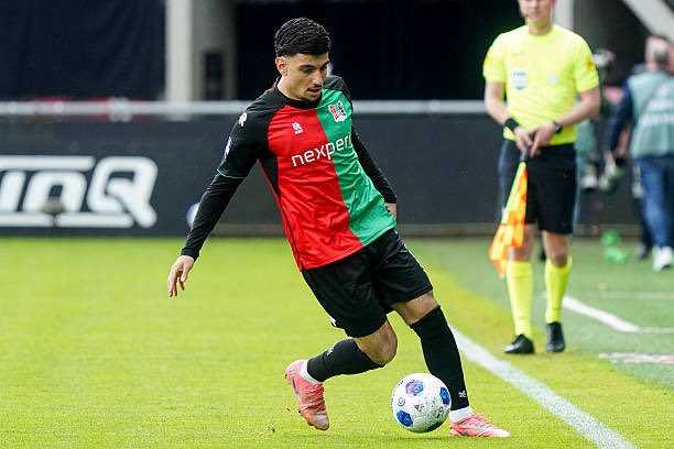 Off__thebench's tweet photo. 🚨🔴⚪️ Lille have reached an agreement to sign Başar Önal from NEC in a deal worth €12.5m, with €2m in add-ons.
Medical completed today.
#Transfers #Lille #NEC #BasarOnal #Ligue1 https://t.co/lQJtZROKoi