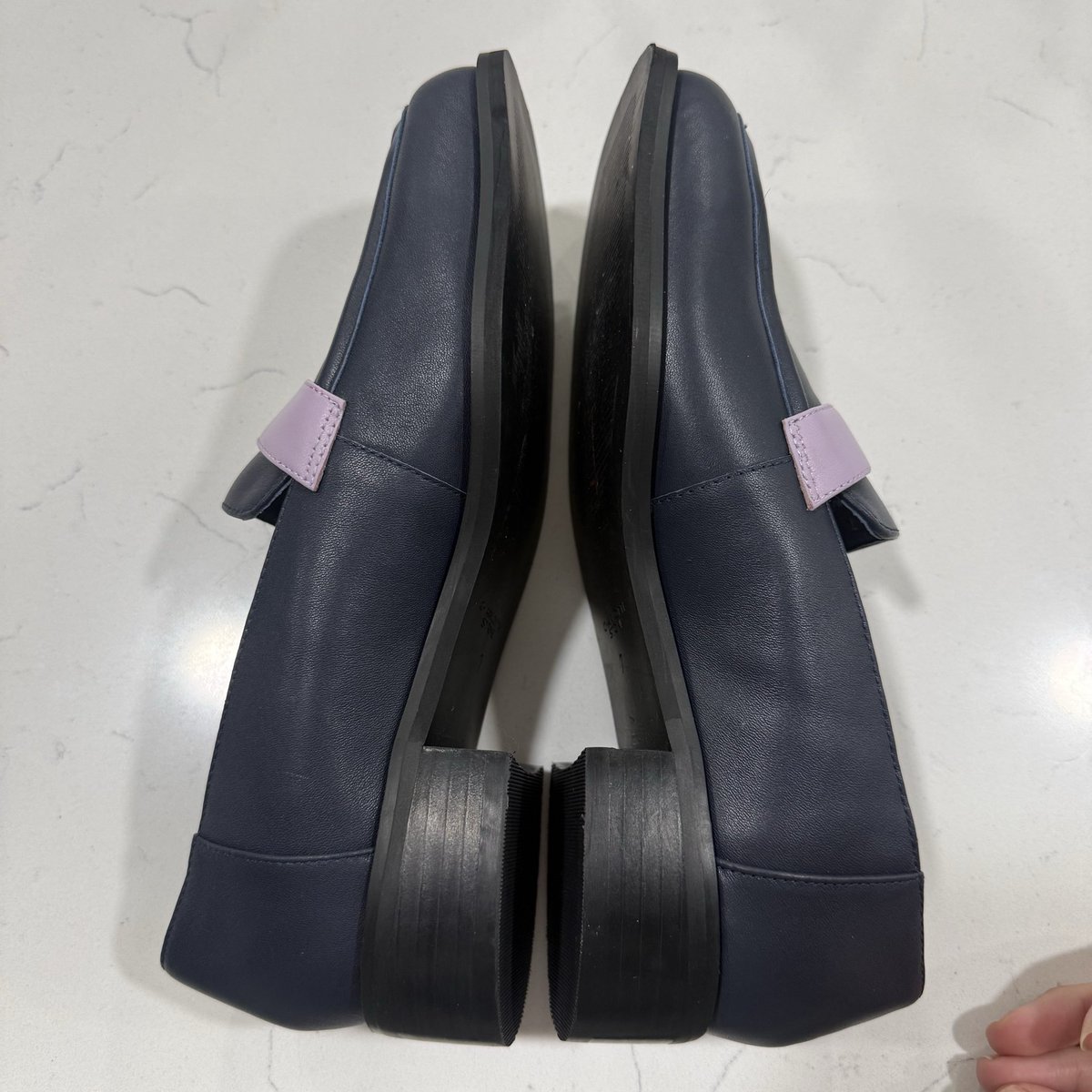 drpepperbabe02's tweet photo. 🔥 Rare find! Selling these gorgeous Charlotte Stone Marcel Loafers in Navy/Lilac. 💜
✨ Size: 7
Grab them before they’re gone! 👇

https://t.co/XgiO8oXXoz

#CharlotteStone #Loafers #FashionForSale #eBayFinds #Size7Shoes https://t.co/vJiXGpkeKz