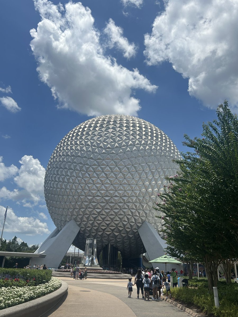 racca73's tweet photo. Quite possibly its hotter than the face of the sun today! https://t.co/kqRrJlxQvW