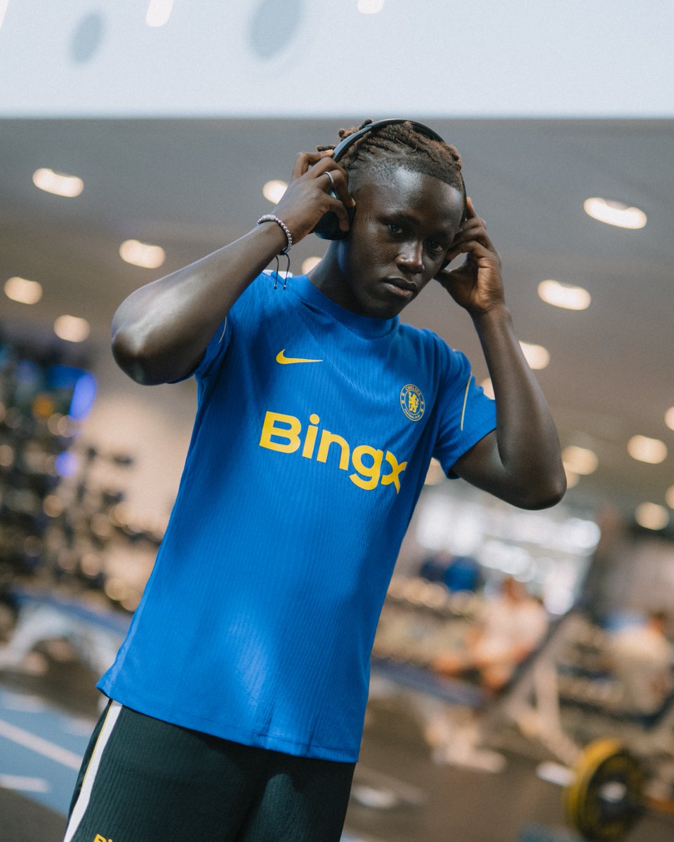 ChelseaFC's tweet photo. Our all-new @NikeFootball training top. 💙💛