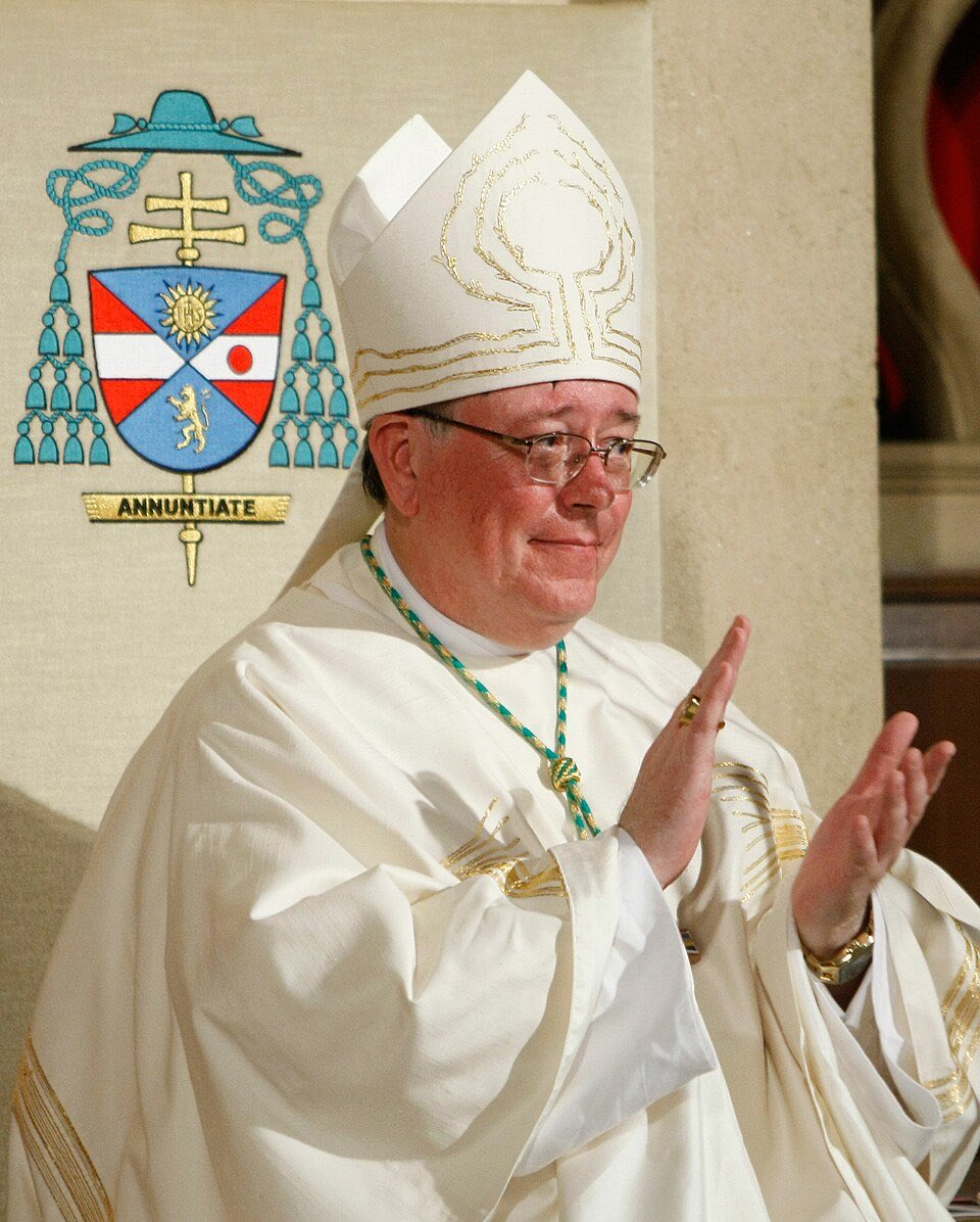 KatalinaSie's tweet photo. Cardenal Jean-Claude Hollerich (Arzobispo de Luxemburgo): 
Ha afirmado públicamente que considera la ordenación de mujeres esencial para el futuro y la supervivencia de la Iglesia.

Plena comunión y no es cismático. https://t.co/h0AAt1kEcU