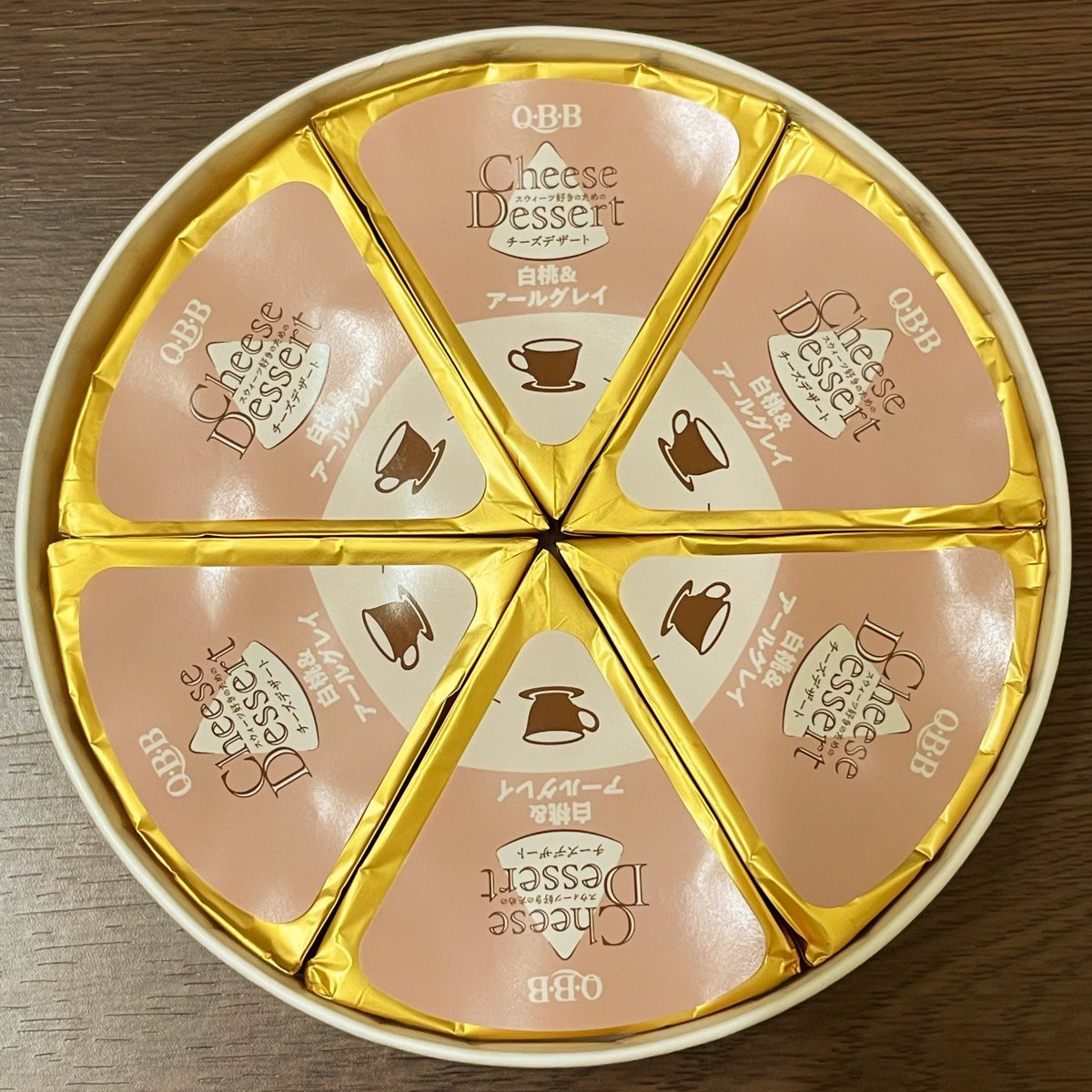 配信の終わり頃に食べてたチーーズ！ おいちおいちです🍑🫖🧀 今日も
