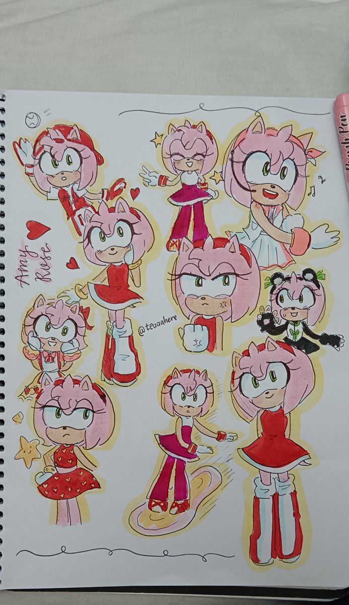 Teaaahere's tweet photo. I never get tired of her
#amyrose #sonicthehedgehog
#amy https://t.co/JQg6ha1P99