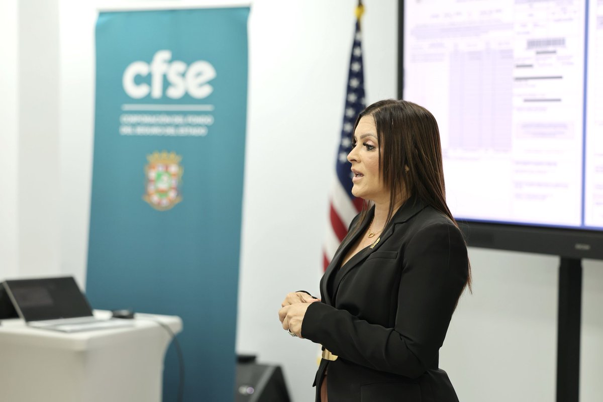 cfsepr's tweet photo. La administradora, Enid I. Ortiz Rodríguez, reafirma su compromiso con el desarrollo continuo del talento humano, promoviendo espacios de capacitación que fortalecen y de excelencia a los patronos y lesionados que atendemos diariamente.

#CFSE #CFSEContigo https://t.co/qTquDAb21K