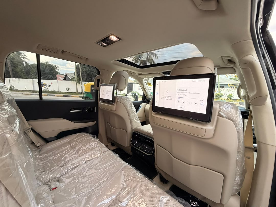 BRAND NEW 2025 TOYOTA LANDCRUISER ZX VJA300 Price : 435Million+
