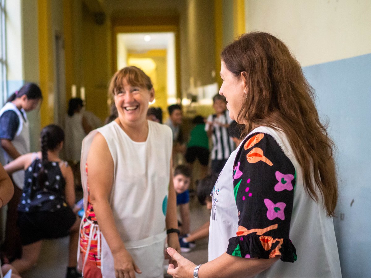 mechimiguel's tweet photo. Cada proyecto que transforma una escuela merece ser contado. 

Por eso, extendimos hasta el 20 de julio la convocatoria al Premio Docentes de la Ciudad 2026, que reconoce el trabajo de quienes hacen una diferencia real en las escuelas de la Ciudad.

Todavía estás a tiempo de postularte.

Más información en https://t.co/IJGfpILuCe