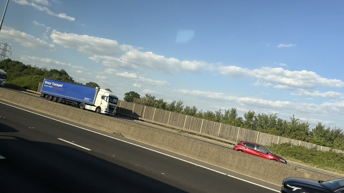 akargwal3244's tweet photo. What a view 
#windough
@nationalexpress https://t.co/8ROyNo7Egt