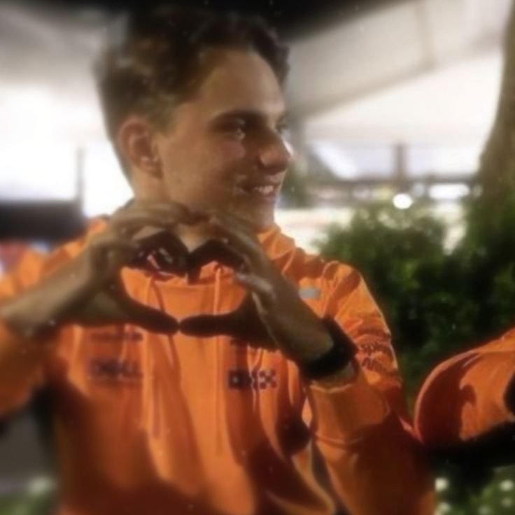 jasjmine_'s tweet photo. oscar piastri.                    lando norris.      🧡❤️ my favorite duo https://t.co/Hd9xa3bRWa