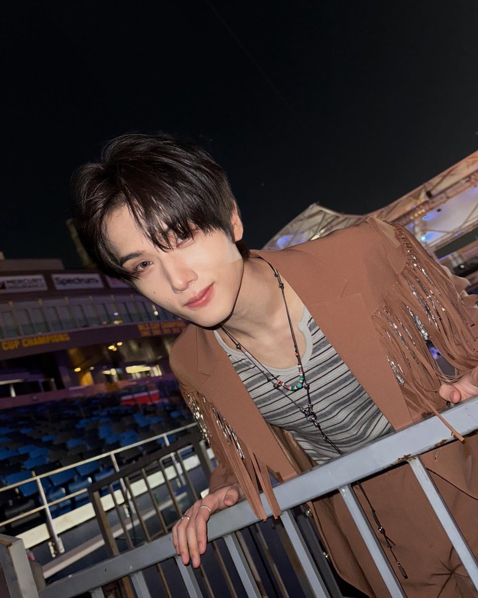 nongjimeow's tweet photo. หน้าตาแบบนอกจากจะหล่อมากๆแล้วก็ยังดูใจดีอีกด้วยพระเจ้าตั้งใจตอนอารมณ์ดีไม่เกินจริงเลยยยยยยน้องจีซองขี้โกงมาก https://t.co/GD3QlaULzJ