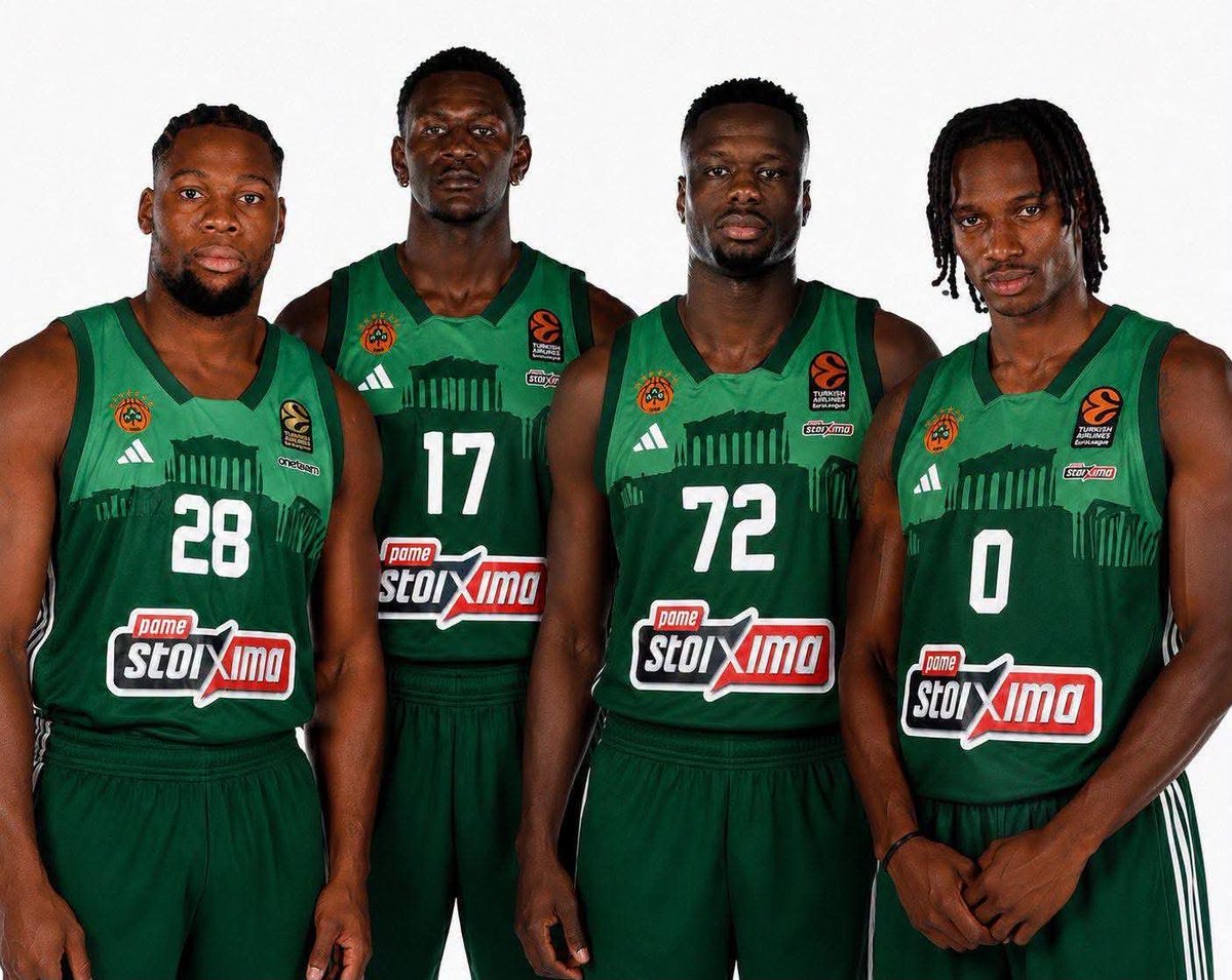 controlvc08's tweet photo. Κακοί είστε ψωλάδες 📸 #paobc https://t.co/KvQlCWLl9K