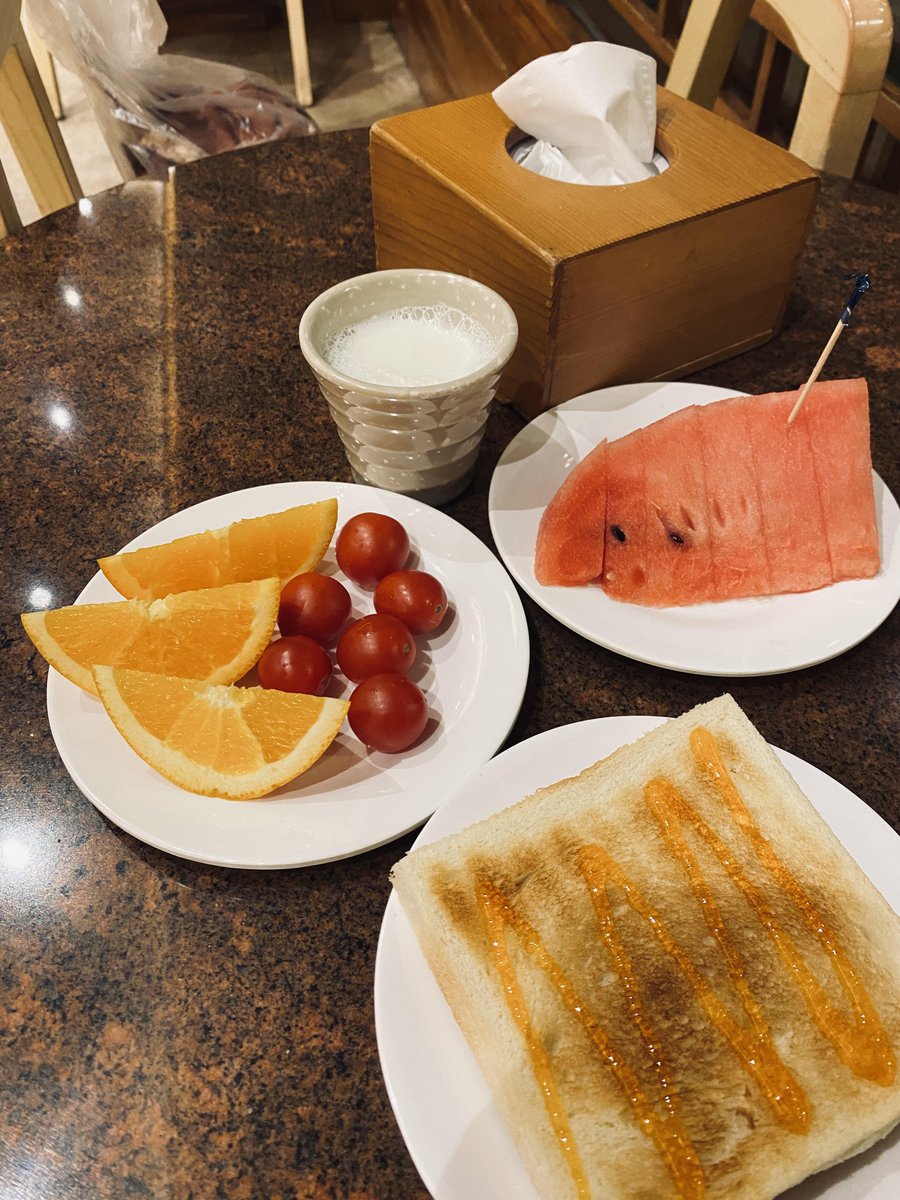 mini98410's tweet photo. 深夜の御温泉は本当に誰もいませんね😂
夜中の2時に、誰もいないエリアを選んで、スタッフのおじさんがちょうどお風呂を掃除して新しいお湯を入れているのを見ながら、気持ちよく新しい温泉を楽しみました😋 https://t.co/V9wxvNF9RE