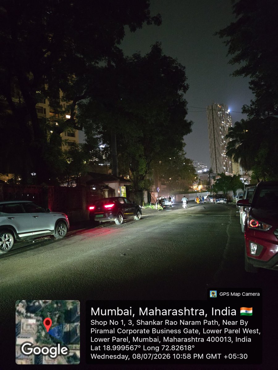 Pxwxnn's tweet photo. @mybmc @mybmcWardGS 
Street light near Peninsula Corporate Park, Shankar Rao Naram Path, Lower Parel - 400013 has not been working. Kindly look into the issue and resolve it at the earliest for public safety. https://t.co/owrDc2oEWj