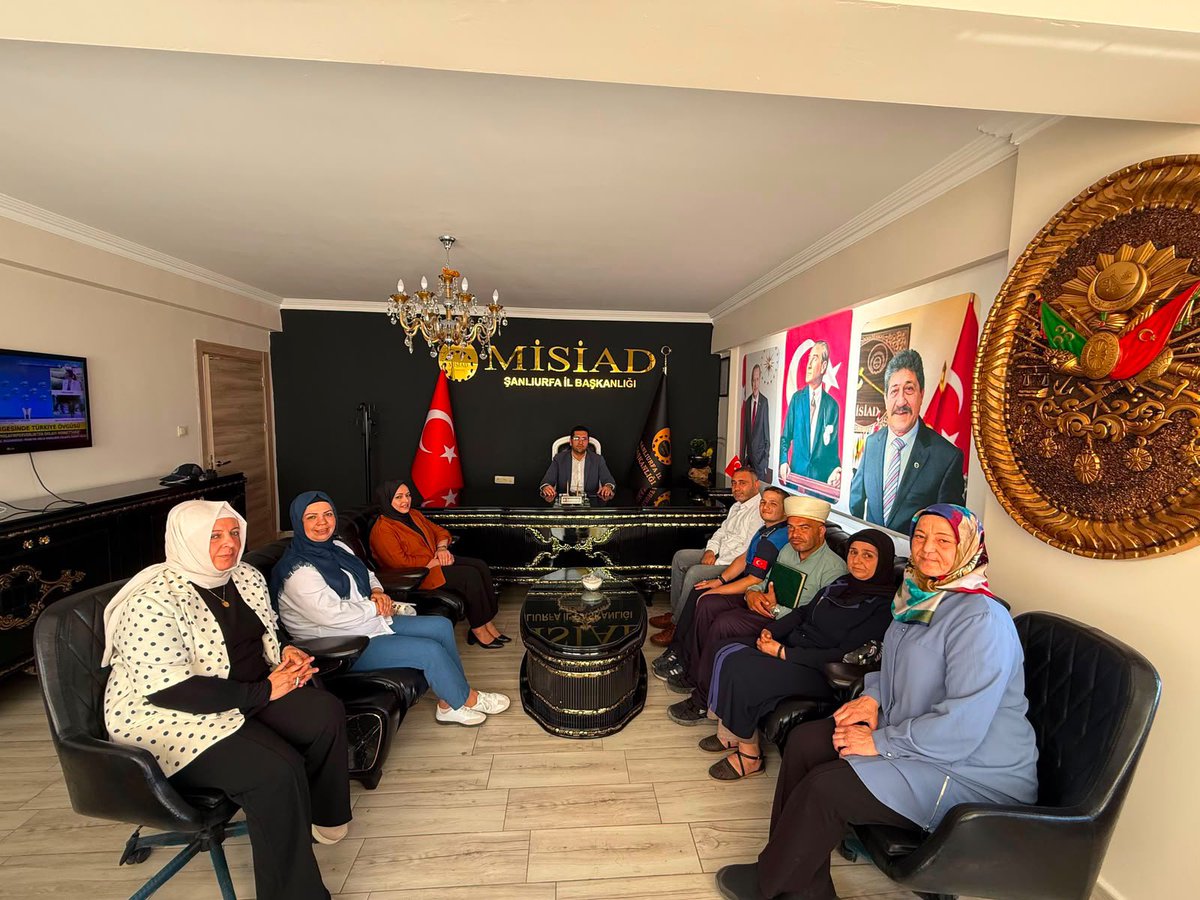 sanlieyyd's tweet photo. Başkanımız Maksut DÜGERLİ; Dernek üyelerimiz ile birlikte MİSİAD Şanlıurfa İl Başkanı Sn. İ. Halil KAYA, Kadın Kolları Başkanı Sn. Hacer ERİŞMİŞ hanımefendiyi ziyaret ettiler.

Kıymetli Başkanlarımıza; Misafirperverliği göstermiş oldukları samimi ilgiden dolayı teşekkür ederiz. https://t.co/ev12kCoYv6