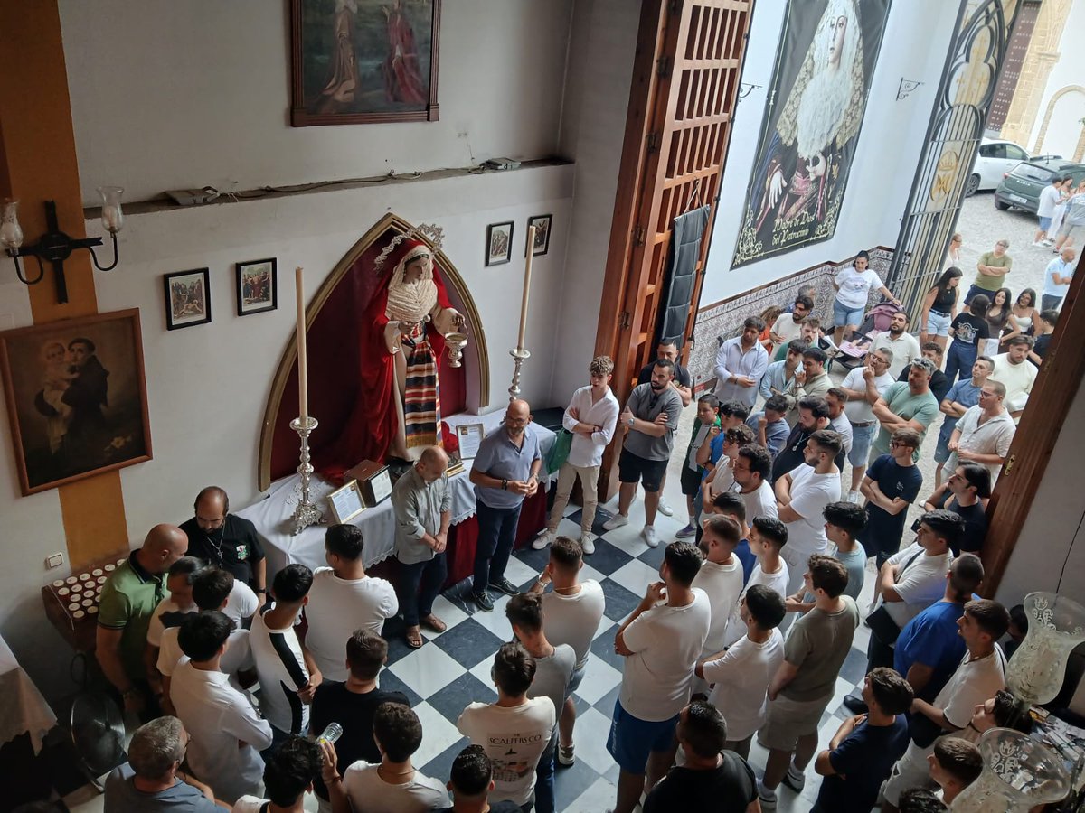 HdadSantaMartaJ's tweet photo. Hermandad | Galería fotográfica de la Igualá de Santa Marta https://t.co/pRKUdOdP2o