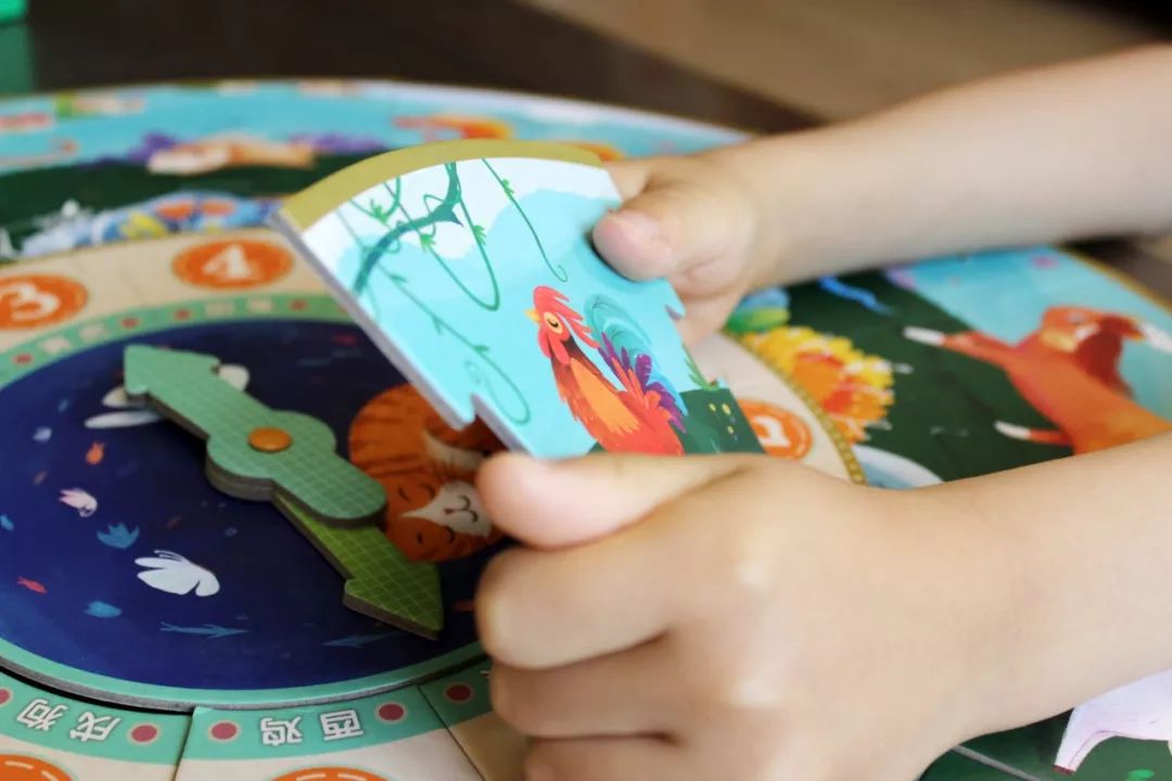 rudedruese's tweet photo. [Laugh, learn, and build tiny memories together  Puzzles are the perfect low-screen way to connect with your kid this weekend! #亲子互动 #FamilyFun]， https://t.co/CrhIjulZea