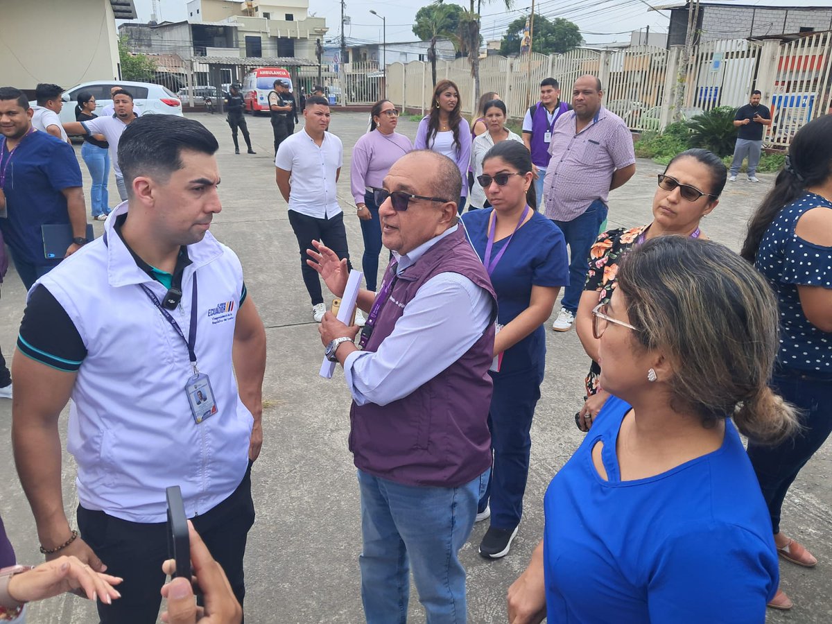DPS_LosRios's tweet photo. #Baba | Nuestro director provincial, Alfredo Medina, lidera los equipos de @Salud_Ec, que se suman a la Ruta de la @Vice_Ec, cuyo objetivo es acercar la gestión del Gobierno Nacional a las familias en cantones y provincias priorizadas. También se articula con @goberlosrios7. https://t.co/a0mr8nzNtp