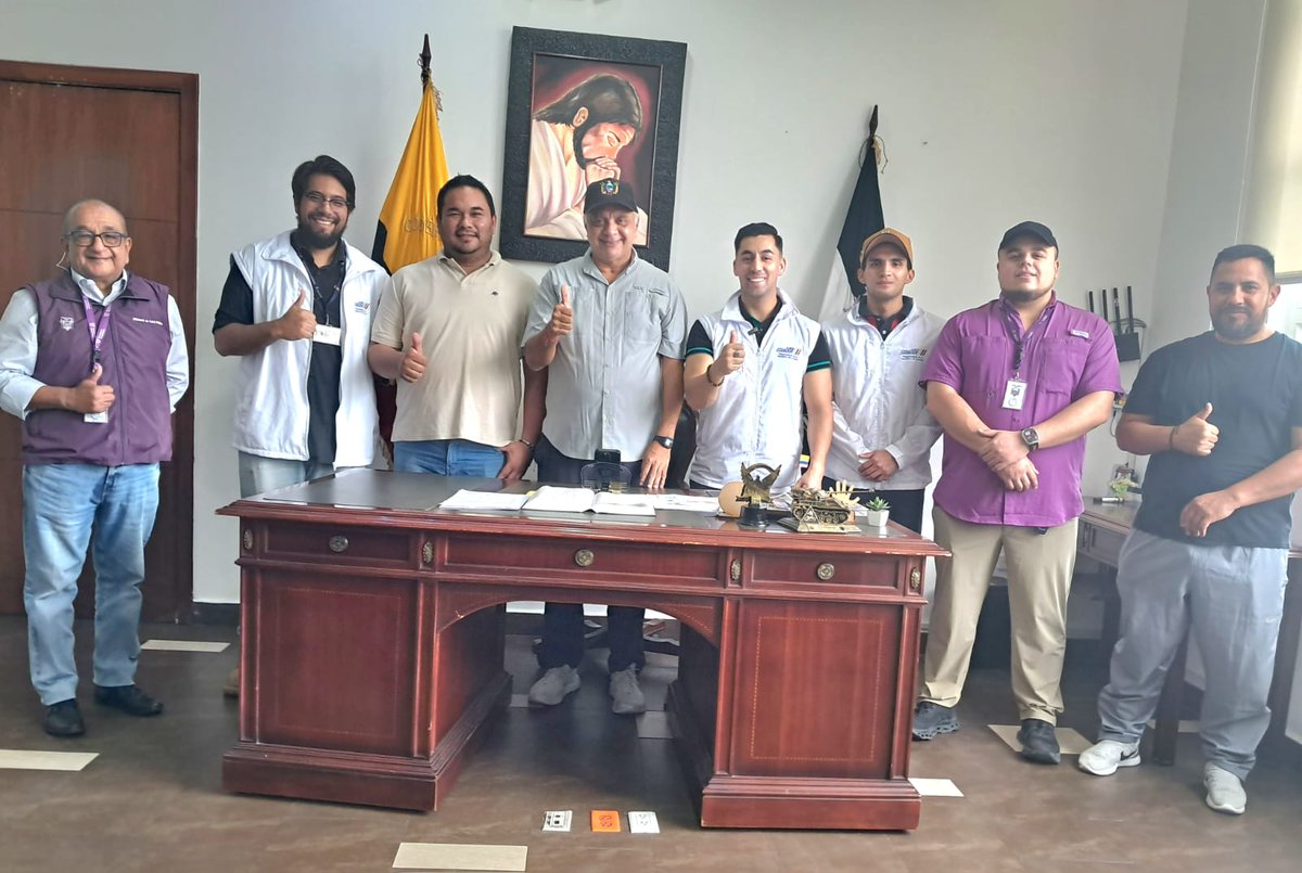 DPS_LosRios's tweet photo. #Baba | Nuestro director provincial, Alfredo Medina, lidera los equipos de @Salud_Ec, que se suman a la Ruta de la @Vice_Ec, cuyo objetivo es acercar la gestión del Gobierno Nacional a las familias en cantones y provincias priorizadas. También se articula con @goberlosrios7. https://t.co/a0mr8nzNtp