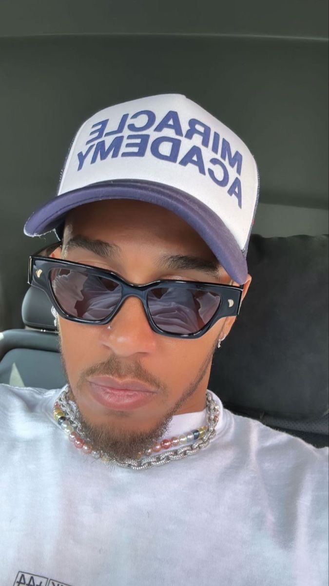 PINK44RRARI's tweet photo. when the yams touch the plantain 😋🎀 (idk i forgot it was selfie day) #f1twtselfieday https://t.co/koL06s1sjI