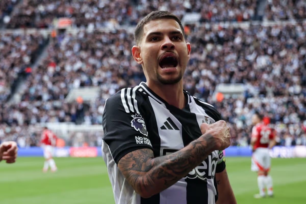 SkySports_Keith's tweet photo. 🚨 Newcastle are not denying reports tonight that Bruno Guimaraes has asked to leave the club. 
❌ We understand Arsenal have made NO contact with Newcastle over the availability of the player, similar to the situation with Sandro Tonali in January.
❓ But it’s understood conditions of a deal have been explored via agents/intermediaries. But no club-to-club contact. 
🇧🇷 Newcastle have no interest in selling the Brazilian. Their stance has been consistent all summer. 
❌ They insist their captain is not for sale and they are not welcoming any bids.
#NUFC