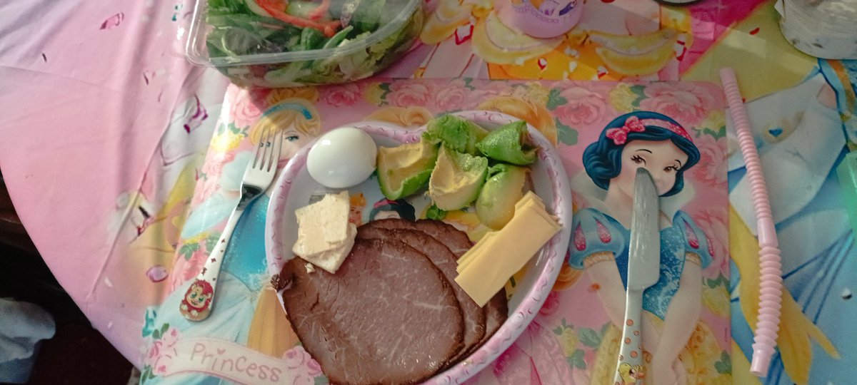 BabySam91556801's tweet photo. To hot to cook https://t.co/zQjlw9NLTa